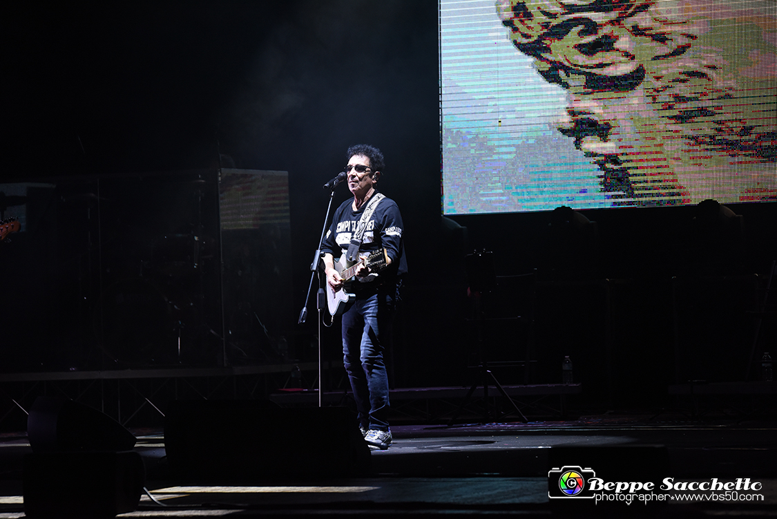VBS_4072 - Concerto Edoardo Bennato - Peter Pan Rock 'n' Roll Tour.jpg